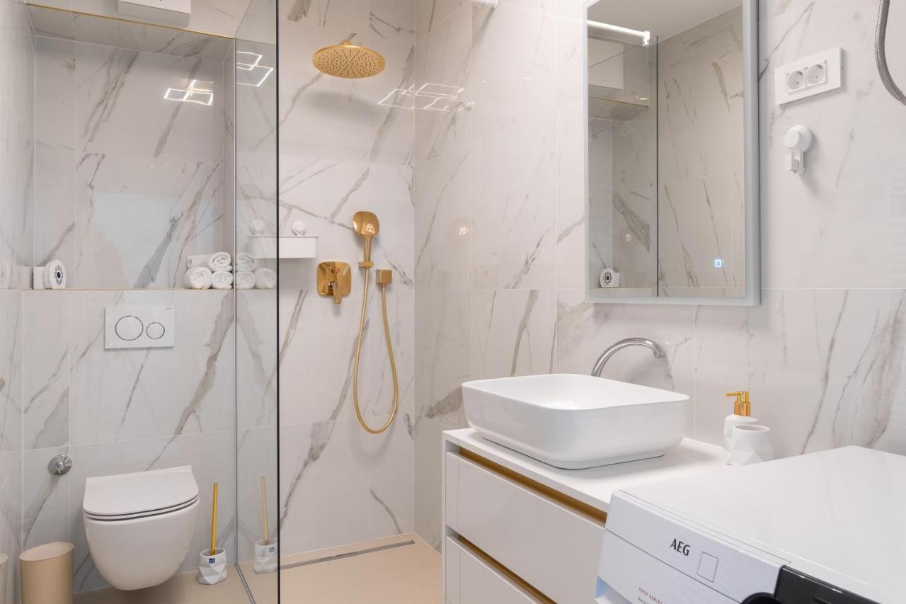 Golden Luxury Apartment Сплит Екстериор снимка