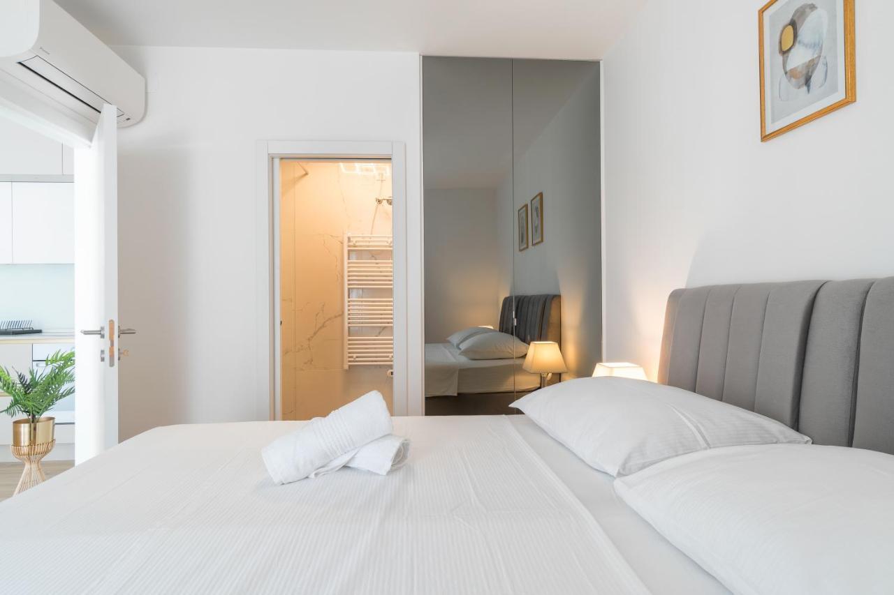 Golden Luxury Apartment Сплит Екстериор снимка