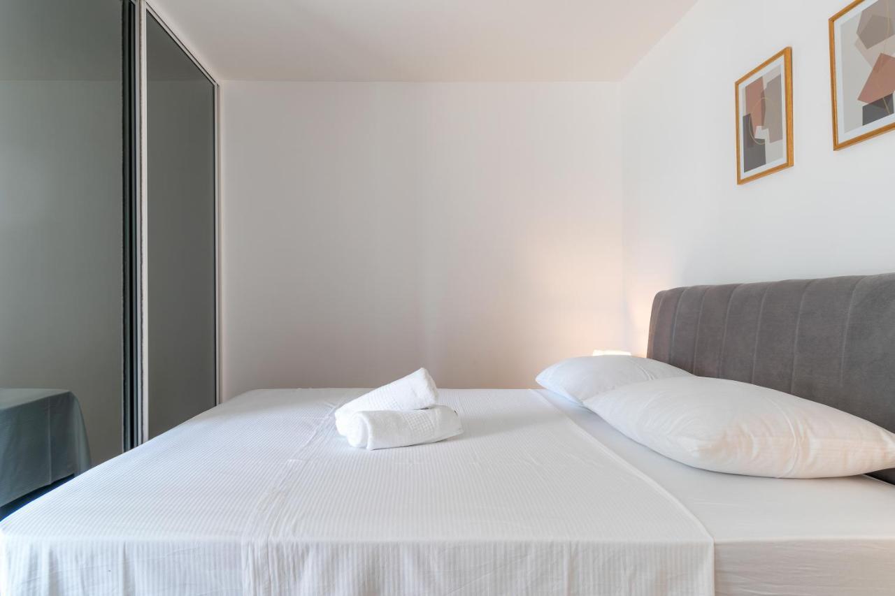 Golden Luxury Apartment Сплит Екстериор снимка